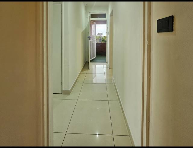 2 BEDROOM APARTMENT TO LET IN BLUFF
